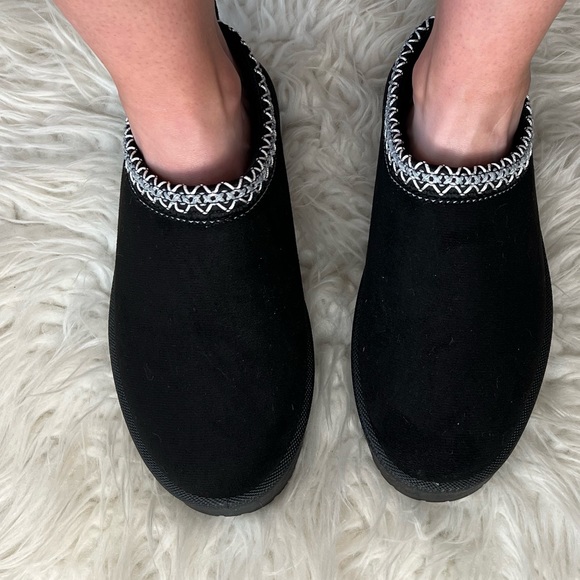 Black Faux Fur Lined Platform Bootie - Picture 7 of 15